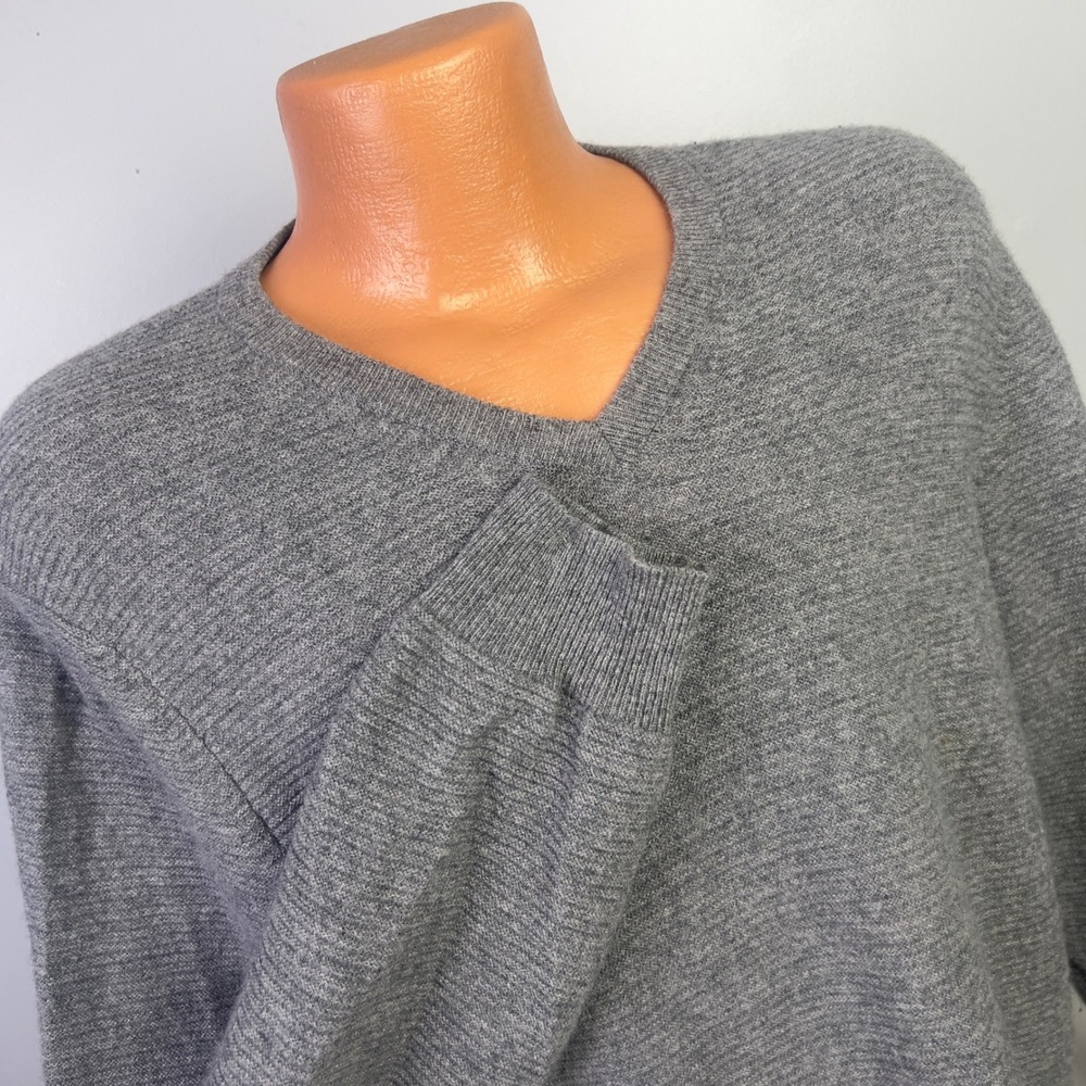 LXRI Cashmere V-Neck Sweater Mens Large Gray Excellent Ribbed Knit 100% Cashmere